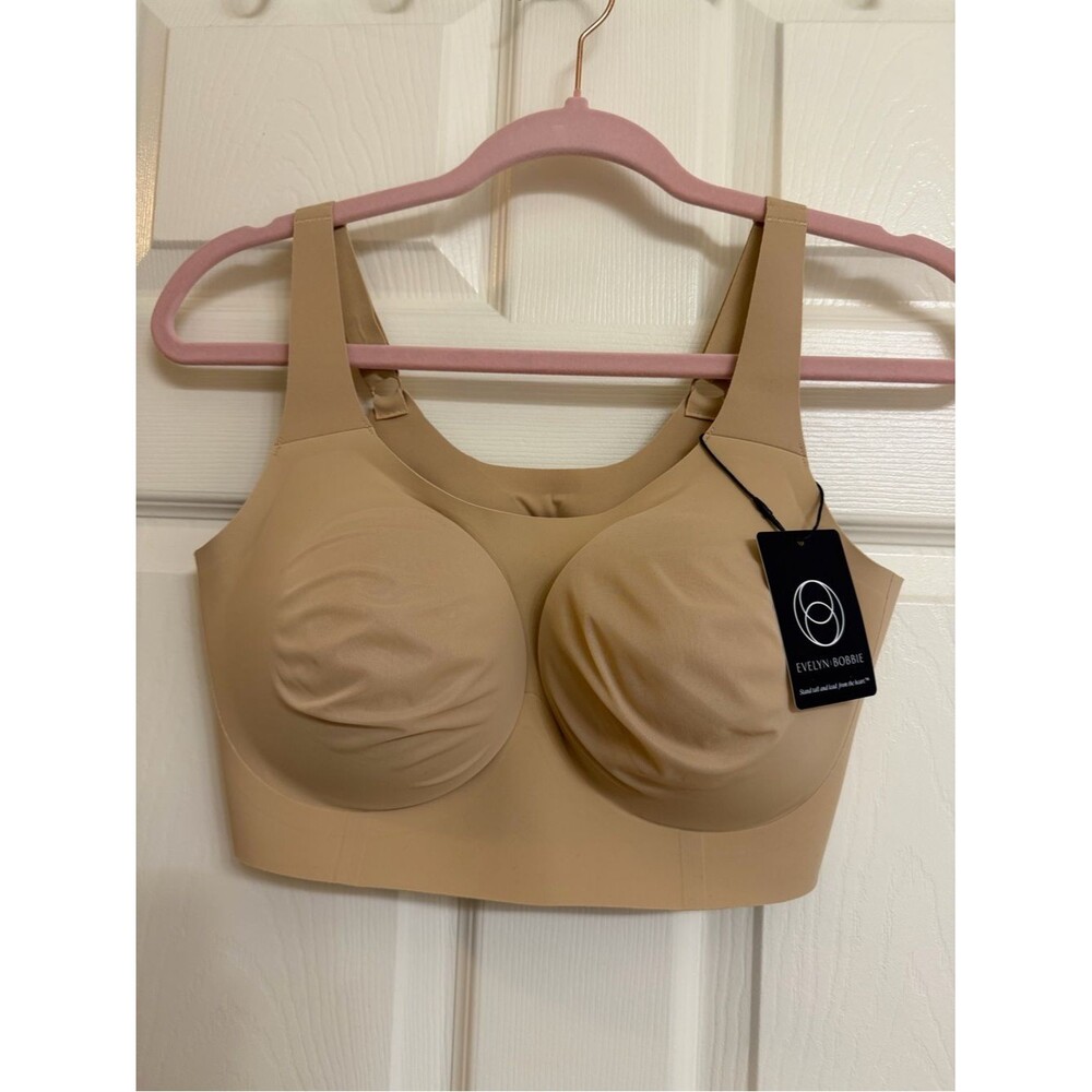 Evelyn Bobbie Nude Support Bra with Molded Cups